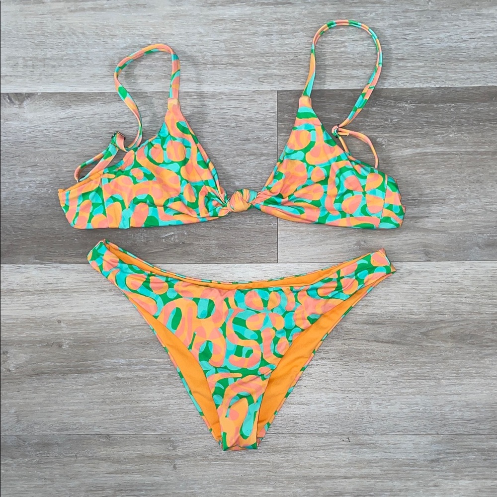 Dippin Daisys XS Primavera Green Zen Knotted Triangle Top & Nocturnal Bottoms